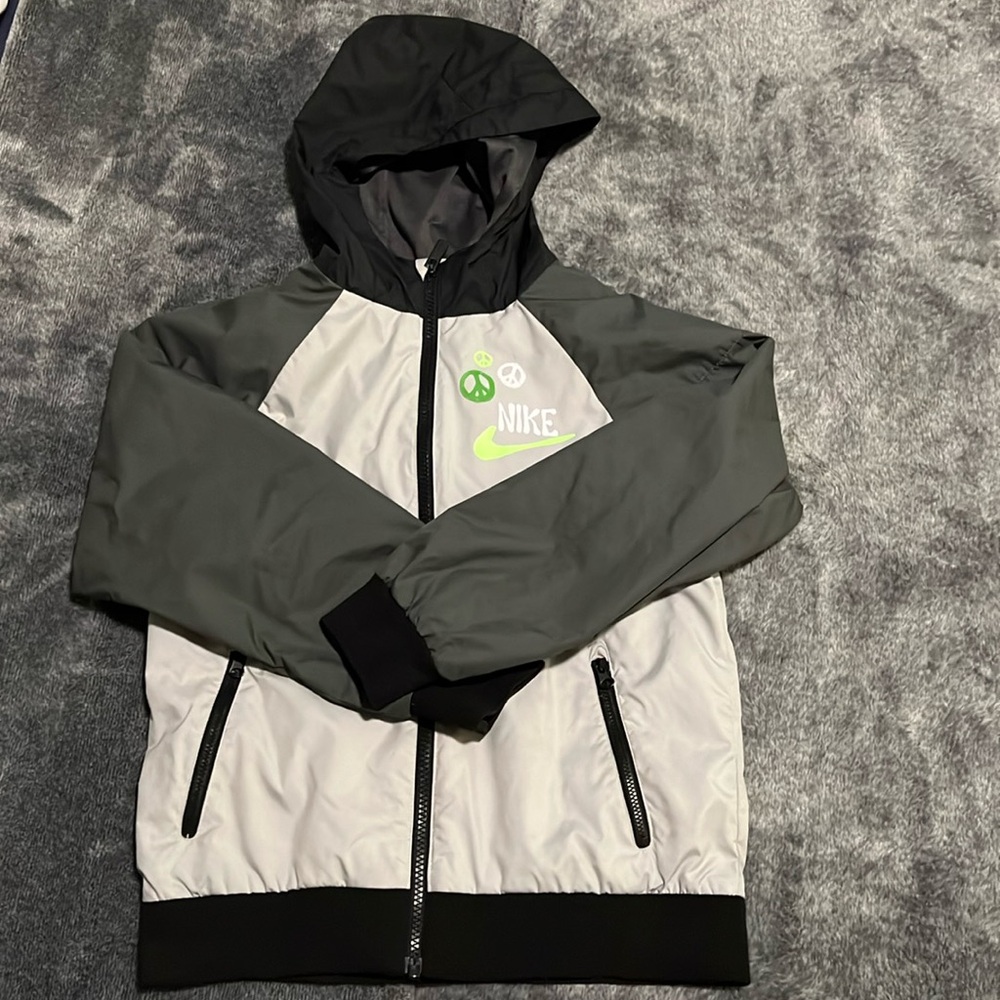 Boys Nike Nylon Jacket Size Small
